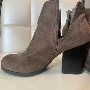 Women brown ankle booties , size 8